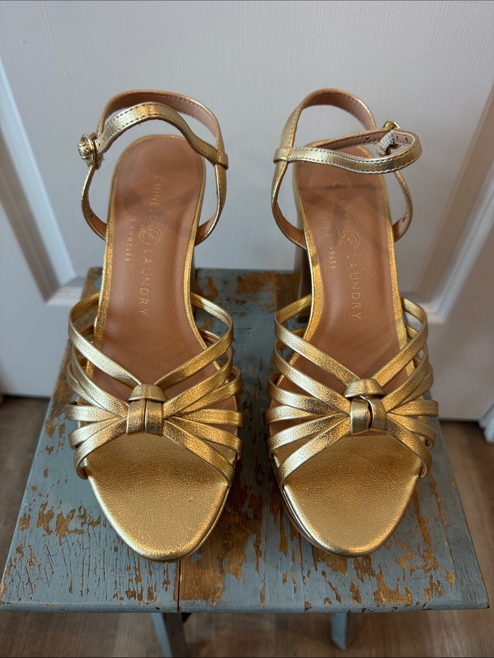 Chinese Laundry Doll Metallic Gold Platform Ankle Strap 4” High Heel Sandals - Picture 5 of 16